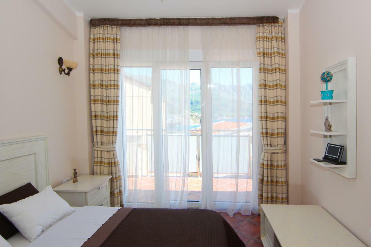 Lux M & A * Budva