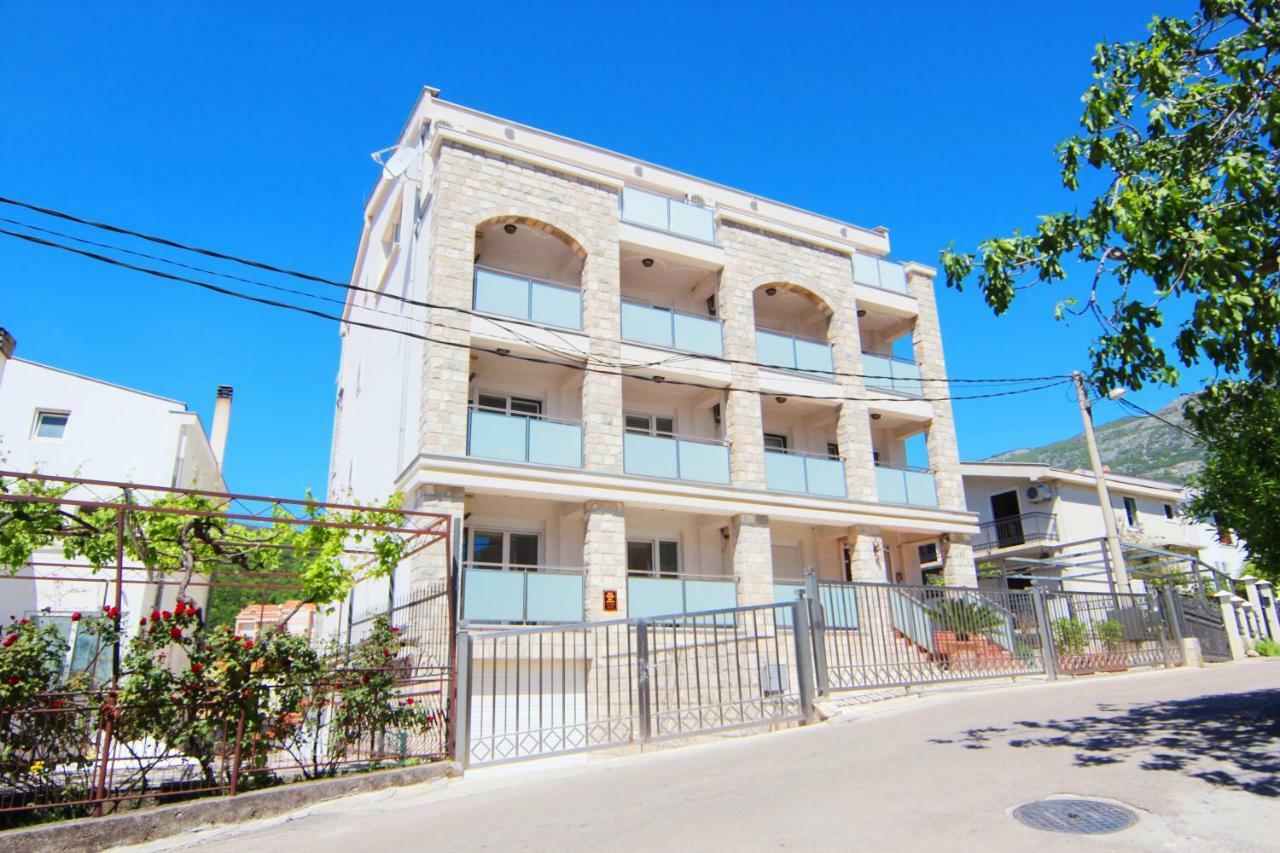 Lux M & A Daire *